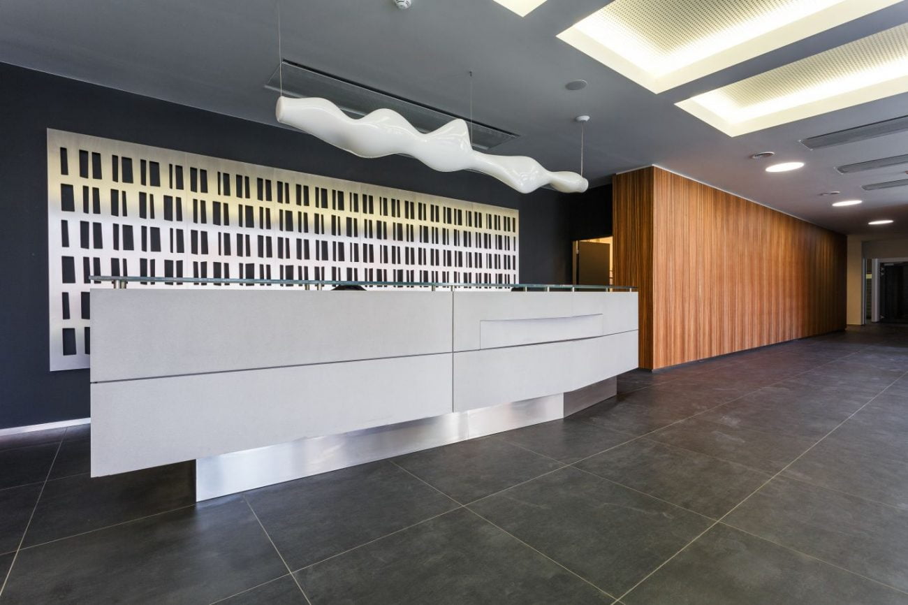 Recepce a&nbsp;obklady stěn Futurama